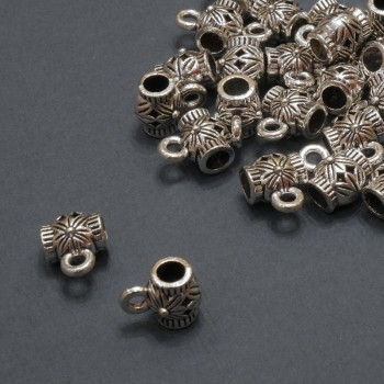 Okucie Bail – uchwyt, średnica 6×8 mm, otwór Ø 3,3 mm, opakowanie 20 g ± 25 szt. (+/-)