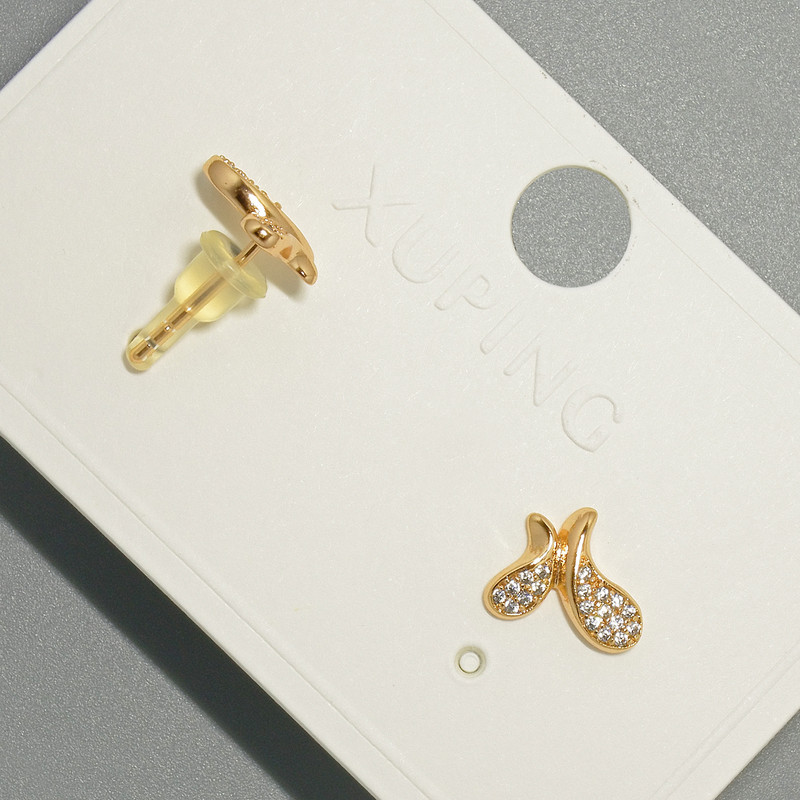 Kolczyki sztyfty «Motyl» Xuping z białymi cyrkoniami, średnica 11,5×9,5 mm, pozłacane 18K