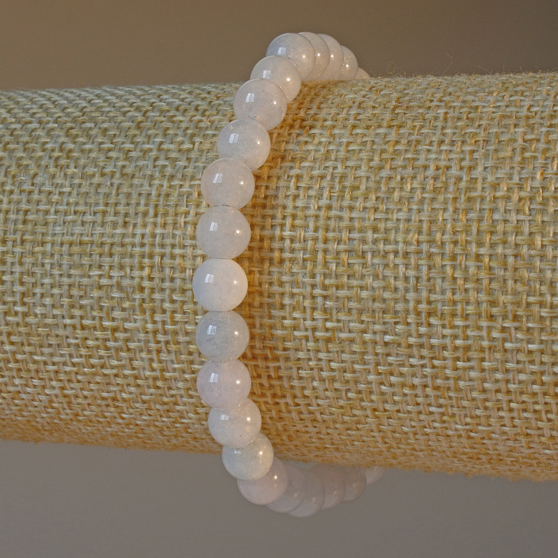 Bransoletka z naturalnego akwamarynu, gładkie kulki o średnicy 6,5 mm, długość 18 cm (na elastycznej gumce)