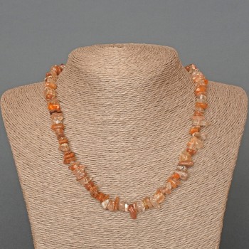 Naszyjnik z kwarcu rutylowego włochatego, naturalny kamień – fragmenty, długość 46 cm, średnica 8×3 mm