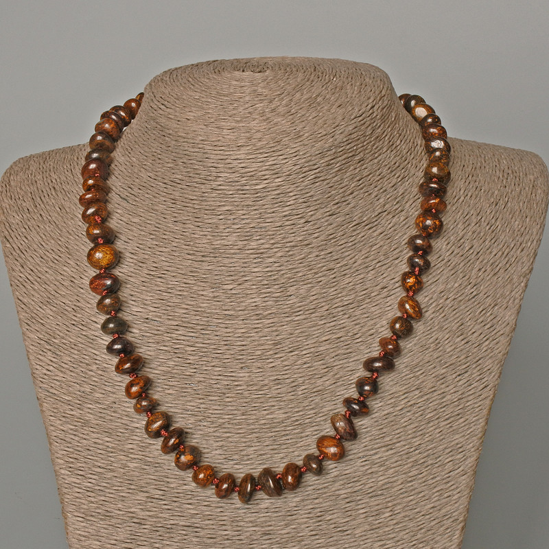 Naszyjnik z bronzytu, naturalny kamień, fasetowany, średnica 10×5 mm, długość 49 cm ±