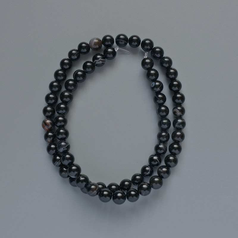 Koraliki z czarnego agatu, naturalny kamień, gładkie kulki, średnica 6 mm ±, długość 37 cm, na żyłce