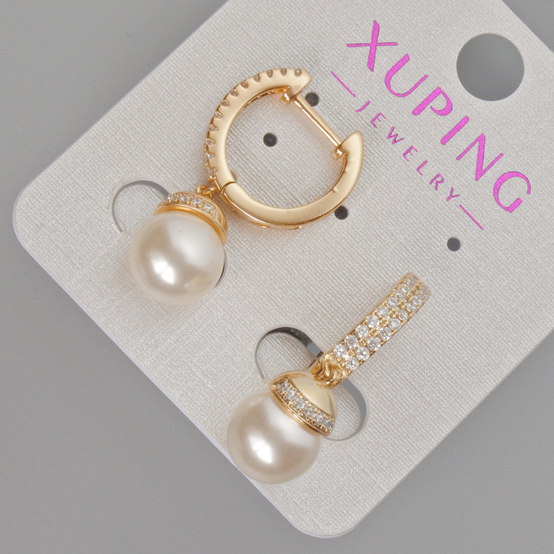 Kolczyki Xuping z białymi cyrkoniami i perłą Majorki, średnica 9 mm, długość 27 mm, pozłacane 18K
