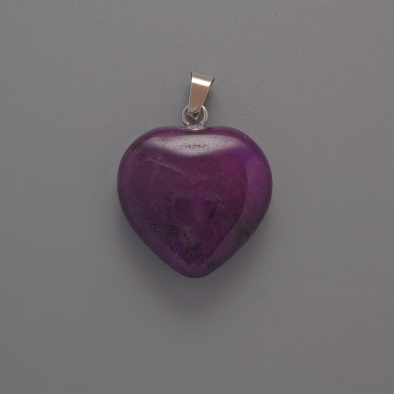 Wisiorek Serce z fioletowego agatu, średnica 20 × 20 × 6 mm, długość 28 mm