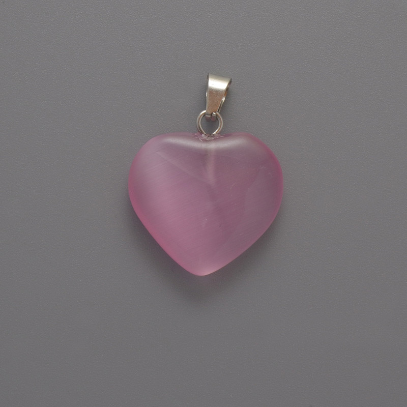 Wisiorek w kształcie serca z różowego kociego oka, średnica 20×20×5 mm, długość zawieszki 26 mm