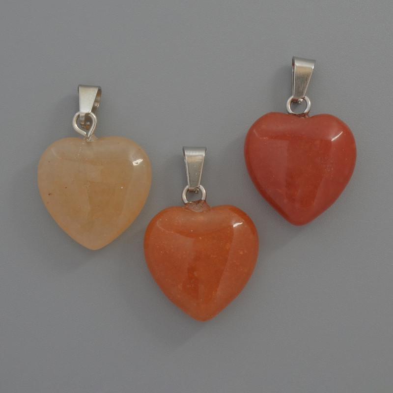 Wisiorek Serce z karneolu, średnica 15×15×6 mm, długość 23 mm ±