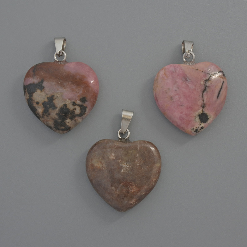 Wisiorek Serce z rodonitu, średnica 20×20×6 mm, długość 28 mm±