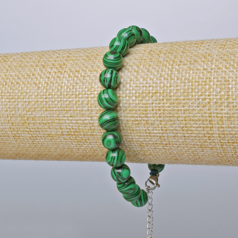 Bransoletka z malachitu (sztuczny) gładkie kuleczki, średnica 8 mm, długość 19–24 cm, srebrne zapięcie