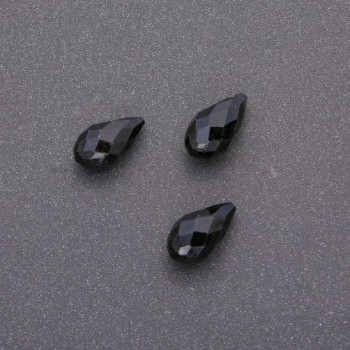 Koralik-wisiorek z agatu fasetowanego w kształcie kropli 8 × 12,5 mm