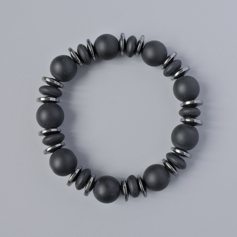 Bransoletka z szungitu — gładkie rondelki i kuleczki, średnica 10x4,5 mm, 12 mm +/-; długość 18 cm +/- (na gumce) z hematitem