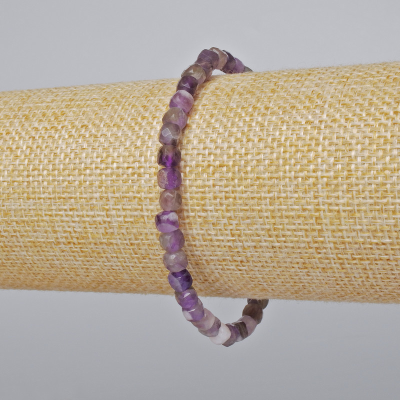 Bransoletka z naturalnym ametystem, fasetowane kostki o średnicy 4,5 mm, długość 18 cm (elastyczna)