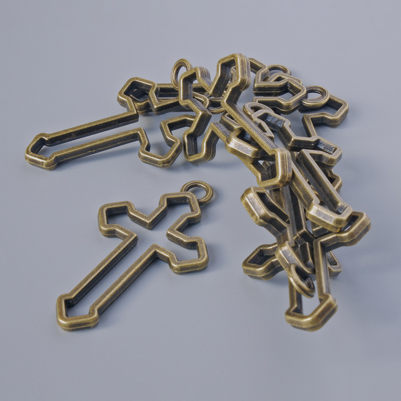 Zawieszka «Krzyż», średnica 28,5×22 mm, średnica otworu 3 mm, opakowanie 8 szt. ± kolor metalu brązowy
