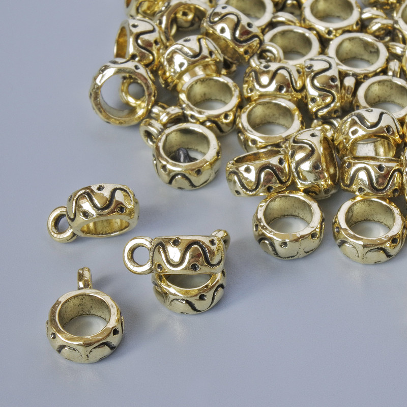 Akcesoria jubilerskie – uchwyt na zawieszkę bail, średnica 3,5×7,5 mm, średnica otworu 1,7 mm, grubość 4,6 mm, długość 10 mm, opakowanie 41 szt. ± 20 g ± jasnozłoty kolor metalu