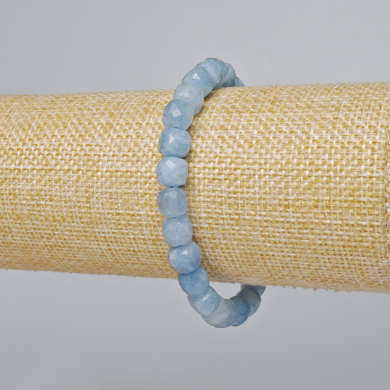 Bransoletka z akwamarynu, naturalny kamień, fasetowane kostki, średnica 7,5 mm, długość 18 cm, elastyczna