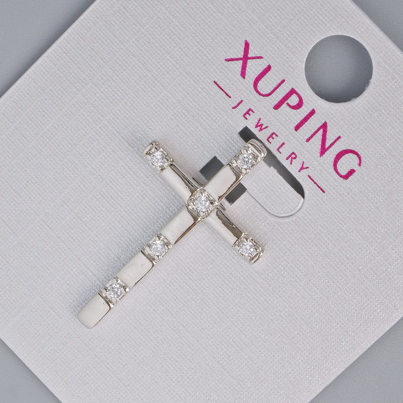 Wisiorek Krzyż Xuping z białymi cyrkoniami, średnica 27×16,5 mm, rodowany