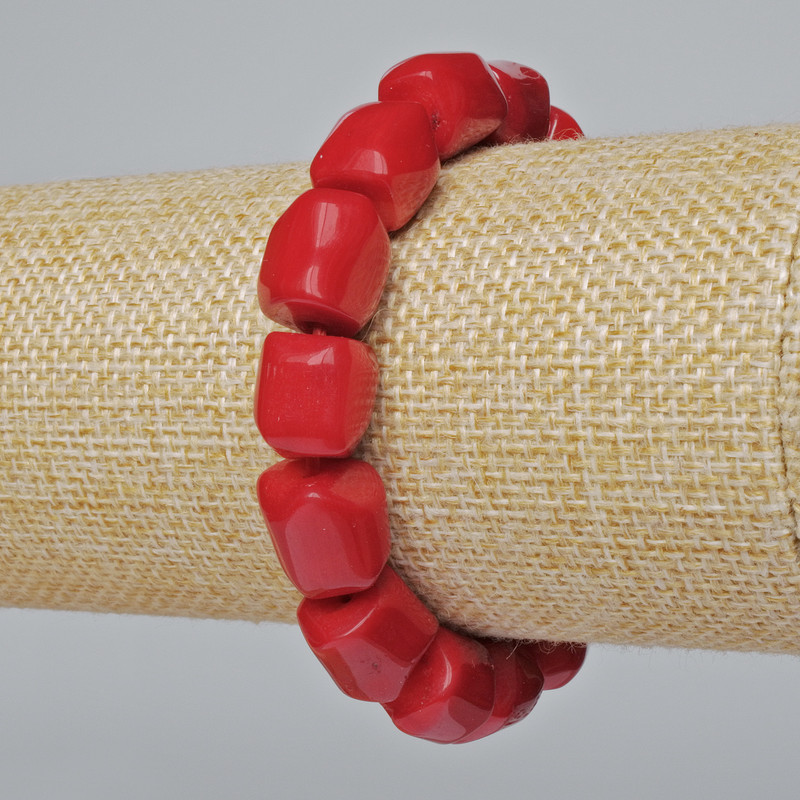 Bransoletka z naturalnego koralu, fasetowana (asortyment, średni rozmiar), średnica 11×10 mm ±, długość 18 cm ± (elastyczna)