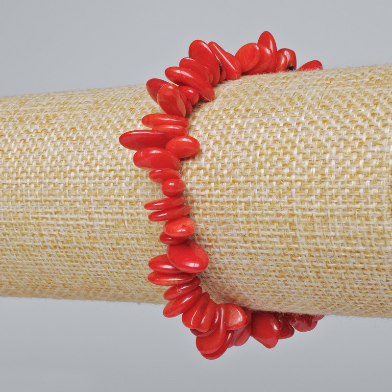 Bransoletka z naturalnego koralu fasetowanego, średnica 9×3 mm, długość 18 cm ± (rozciągliwa)