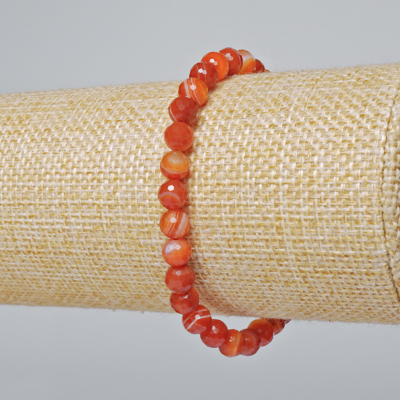 Bransoletka z karneolu, naturalny kamień, fasetowane kuleczki o średnicy 6 mm, długość 18 cm, elastyczna