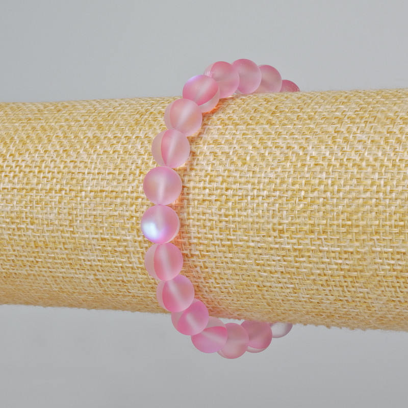 Bransoletka ze szkła opalowego, gładkie kuleczki, kolor różowy matowy – efekt kameleona, średnica 8 mm, długość 18 cm (rozciągliwa)
