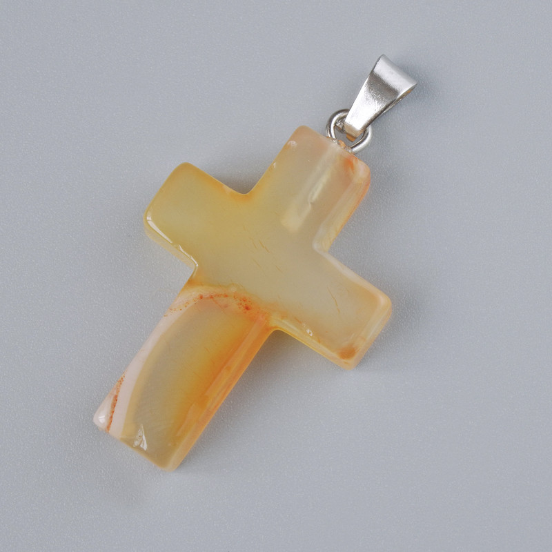 Wisiorek „Krzyż” z karneolu, naturalny kamień, średnica 25×18 mm ±, długość 34 mm ±