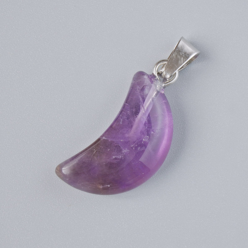 Wyprzedaż! Wisiorek „Księżyc” z ametystu naturalny kamień, średnica 18×10 mm ±, długość 26 mm ±