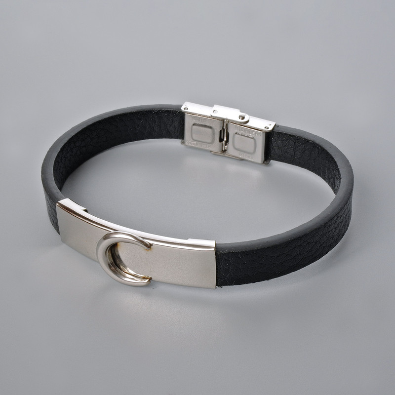 Bransoletka męska z metalowymi wstawkami, długość 21 cm, grubość 10 mm (+/-), grubość wstawek 14 mm (+/-), czarna ekoskóra
