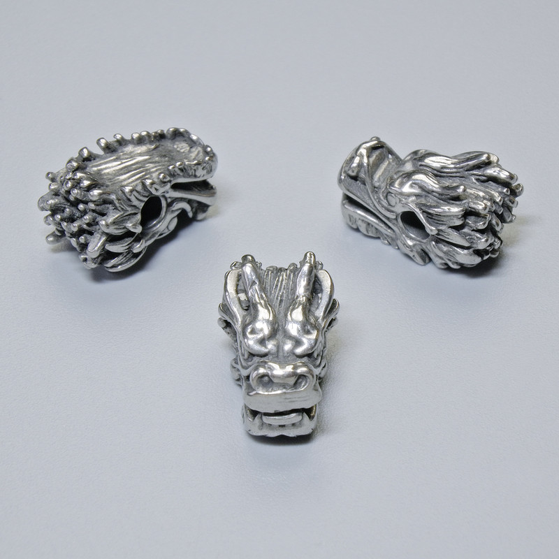 Koralik-wstawka „Smok”, średnica 12×8×7 mm, otwór 2,4 mm, srebrzysty kolor metalu, 1 szt.
