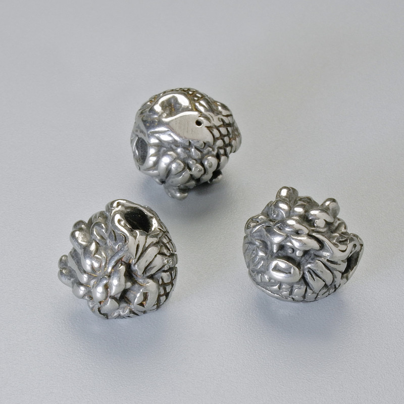 Koralik-wkładka «Smok», średnica 10×10 mm ±, otwór, średnica 2,4 mm, srebrzysty kolor metalu, 1 szt.