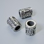 Koralik z nordycką runą, średnica 13×10 mm, otwór 6 mm, kolor metalu: srebrny, 1 szt.