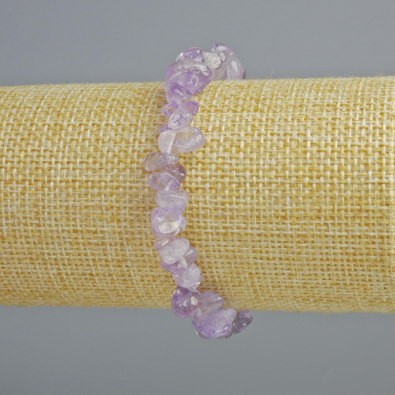 Bransoletka z lawendowego ametystu, naturalne drobiny kamienia, średnica 8×4 mm ±, długość 18 cm ± (elastyczna)