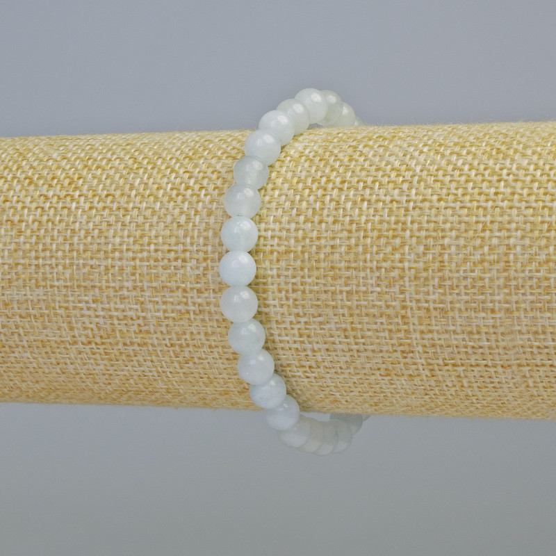 Bransoletka z akwamarynu, naturalny kamień, gładka kulka, średnica około 6 mm, na elastycznej gumce, długość 18 cm