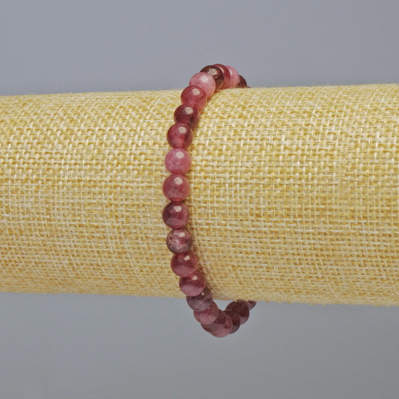 Bransoletka z turmalinu rubelitu – naturalny kamień, gładkie kule o średnicy około 6 mm, elastyczna, długość 18 cm+