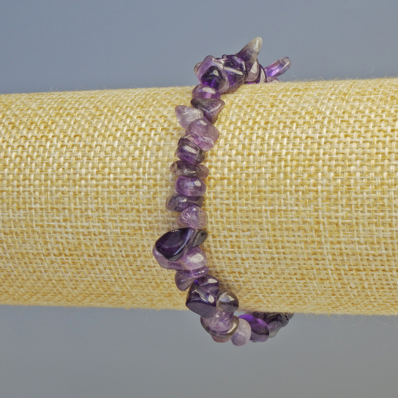 Bransoletka z ametystem, naturalne drobinki kamienia, średnica 8×3 mm ± (elastyczna), długość 18 cm+