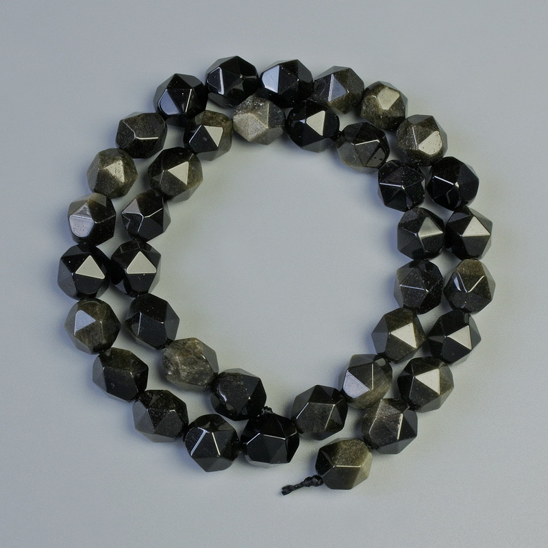 Koraliki z obsydianu słonecznego, naturalny kamień, wielokątny, średnica 8,5×10 mm, długość około 38 cm, na nici