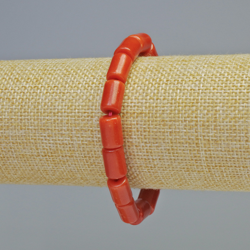 Bransoletka z czerwonego jaspisu (prasowana) cylindryczna, średnica około 8×11,5 mm, 5 mm ± (elastyczna), długość 18 cm+