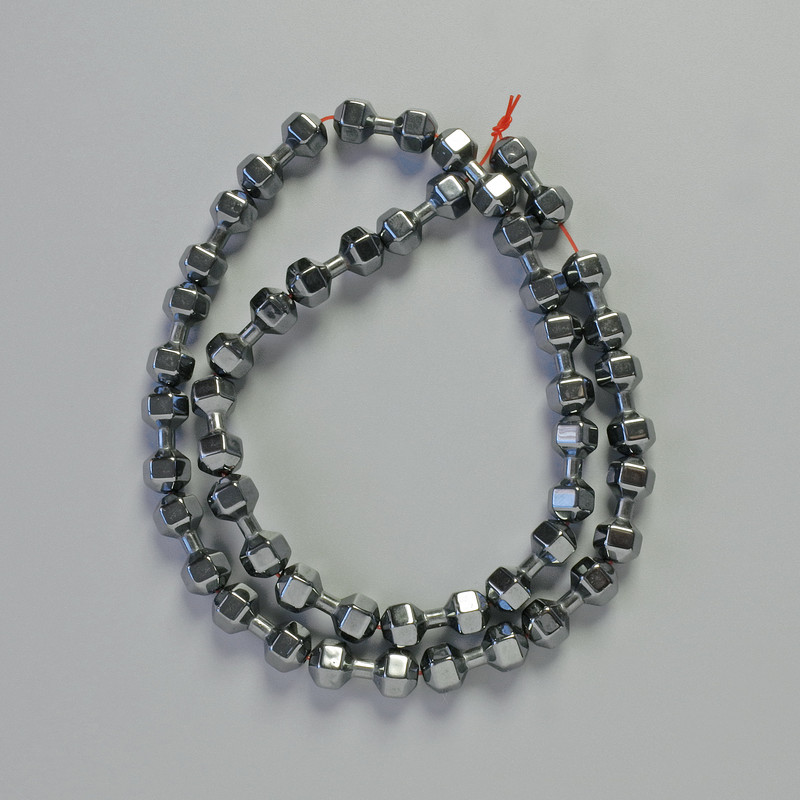 Koraliki hematytu w kształcie hantli, kolor czarny, średnica 15×6 mm, długość ok. 40 cm