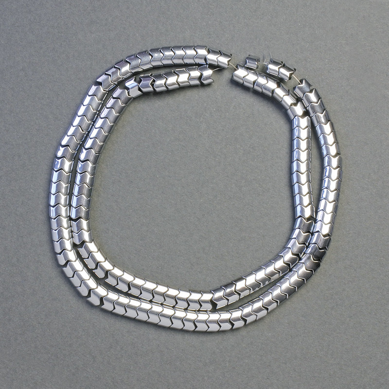 Koraliki hematitu – fala, srebrny, 5×4×3 mm, długość ok. 41 cm