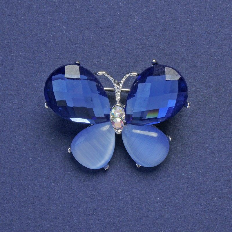 Broszka-wisiorek Motyl, niebieskie kryształy i błękitne kocie oko, kolor metalu: srebrny, 22×27 mm+