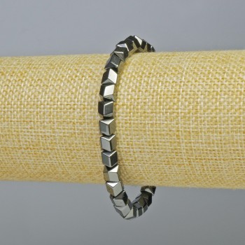Bransoleta hematyt o sześciokątnych elementach, kolor czarny, średnica 6×6 mm, długość 18 cm, elastyczna baza
