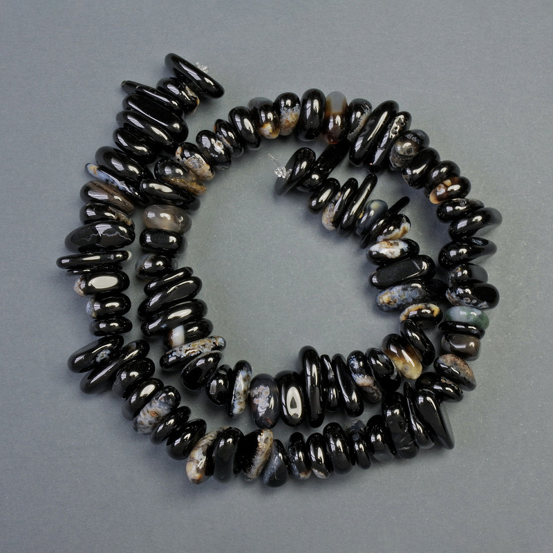 Koraliki z agatu, naturalny kamień, w formie chipsów, średnica 8×16 mm, długość około 40 cm na żyłce