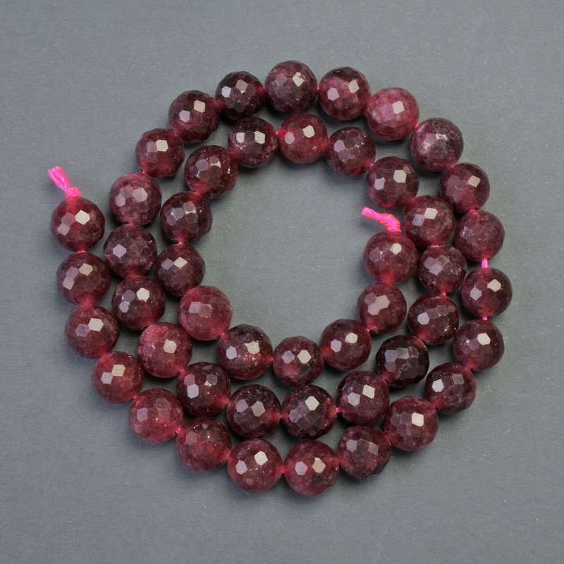Koraliki rubelit na nici, naturalny kamień, fasetowane kuleczki, średnica 8 mm, długość 38 cm