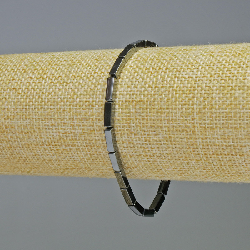 Bransoletka z hematitu w prostokąty, kolor czarny, wymiary prostokątów około 9×3 mm, długość 18 cm, elastyczna