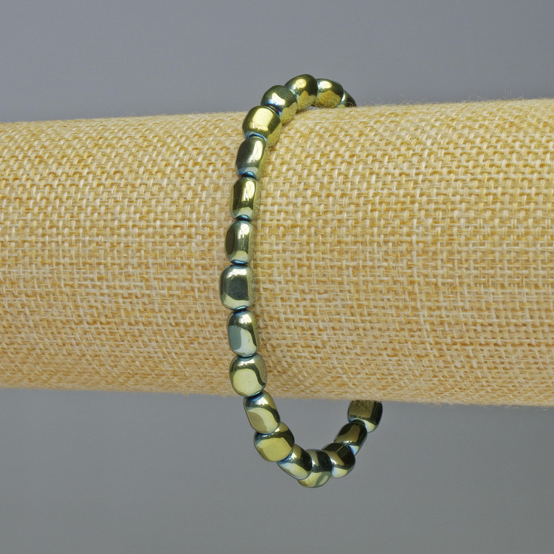 Bransoletka z hematitu w kolorze zielony kameleon, owalne koraliki o średnicy 7×7 mm, długość 18 cm, elastyczna
