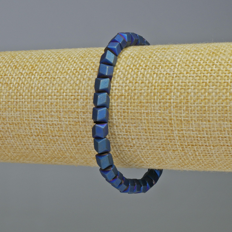 Bransoletka z hematitu w kształcie sześciokątów, kolor niebieski matowy, średnica 6×6 mm, długość 18 cm, elastyczna