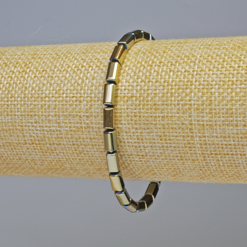 Bransoletka z hematitu, prostokątna z zaokrąglonymi brzegami, kolor złoto kameleona, wymiary 8×4 mm, długość 18 cm, elastyczna