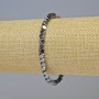 Bransoletka z hematitu o wielokątnym kształcie, kolor czarny, średnica 4×4 mm, długość 18 cm, elastyczna