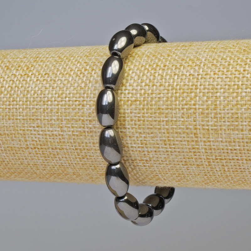 Bransoletka z hematitu owalnego, kolor czarny, średnica 13×8 mm, długość 18 cm, elastyczna