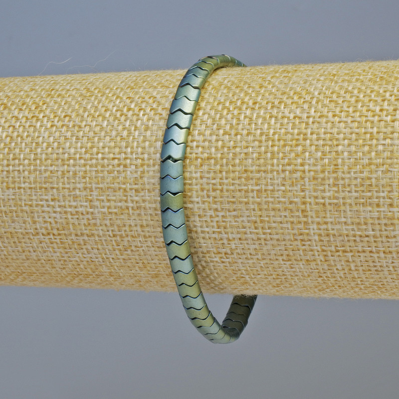 Bransoletka hematyt – splot wężowy, falisty, kolor kameleonowy zielony, średnica 5×4×3 mm +/-, długość 18 cm +/- elastyczna