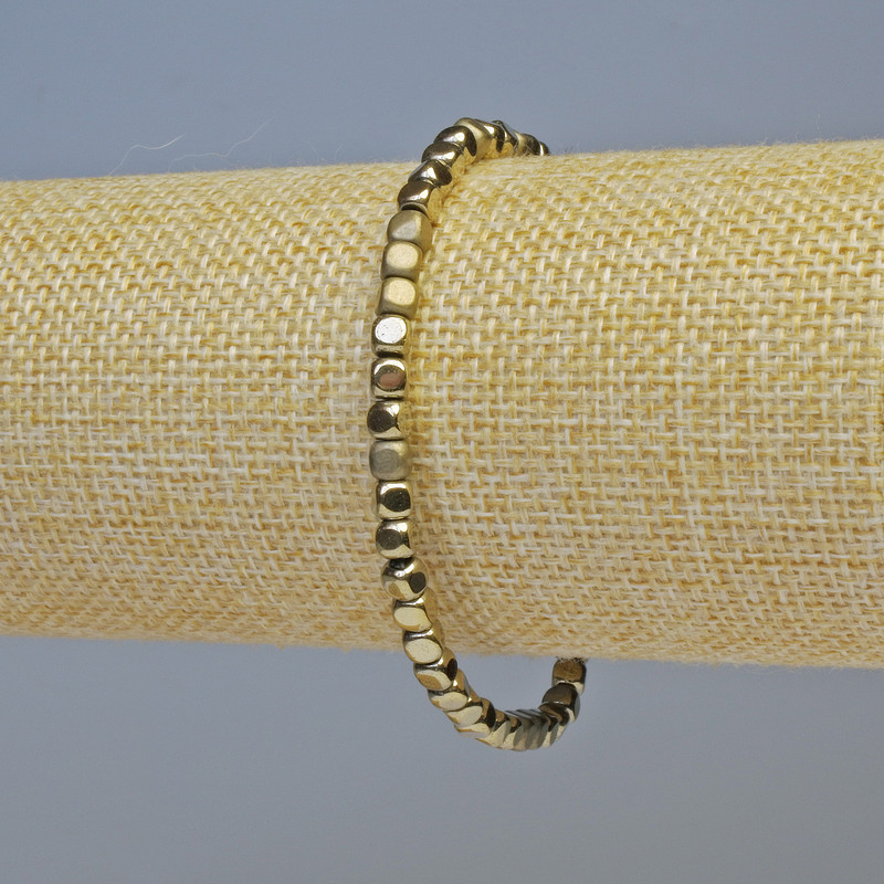 Bransoletka z hematitu – kostki, kolor brązowy matowy i błyszczący, średnica 4×4 mm, długość około 18 cm, elastyczna