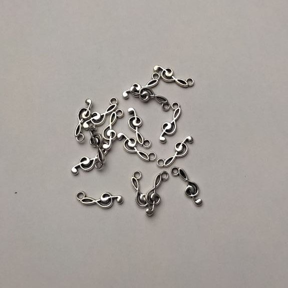 Zawieszka do biżuterii wisiorek w kształcie klucza wiolinowego „srebro”, średnica 19×6 mm ±, średnica 2,2 mm ±, opakowanie 20 g (~39 szt.)